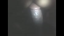 Барышня перед веб камерой показывает заросшую лобковыми волосами вульву и мастурбирует ее пальцами